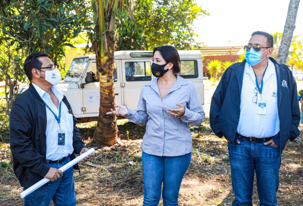 Vivienda verificará condiciones de familias que han sido ubicadas en barranco por alcalde de ARENA, en San Rafael, Chalatenango vivienda-verificara-condiciones-de-familias-que-han-sido-ubicadas-en-barranco-por-alcalde-de-arena-en-san-rafael-chalatenango